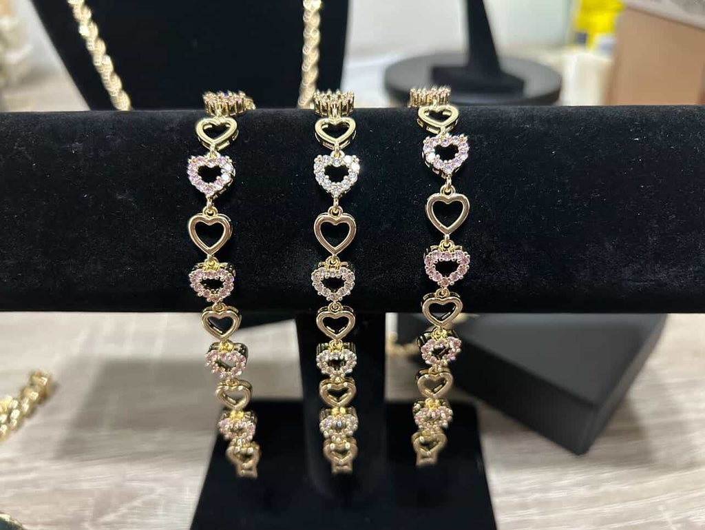 Hello Kitty Open Face with Pink Diamond Bracelet